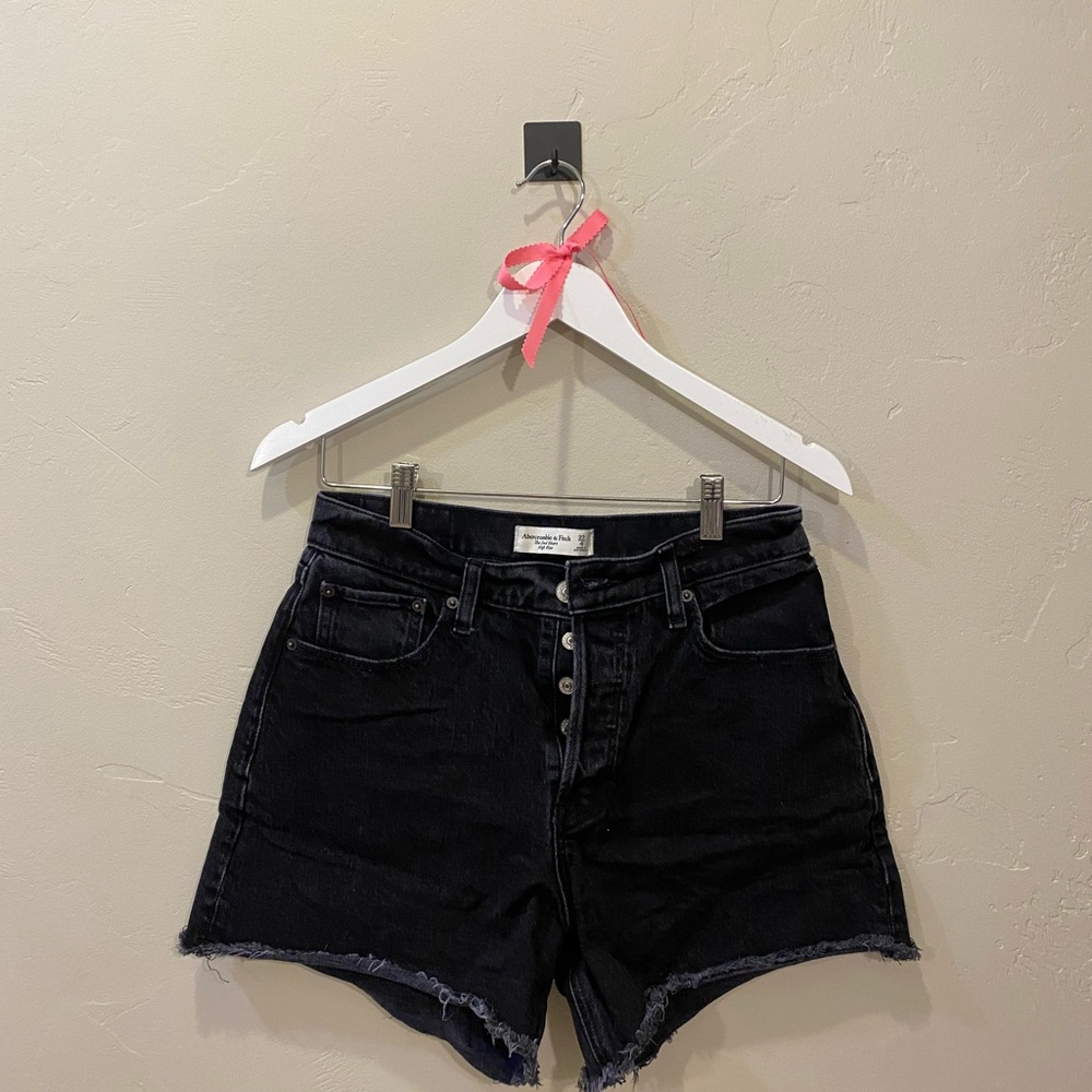 Abercrombie & Fitch Black The Dad Short High Rise Curve Love